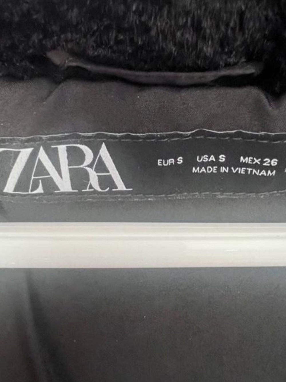ZARA Black Down Puffer Coat Size Small Removable Faux Fur & Hood Winter - Picture 5 of 7